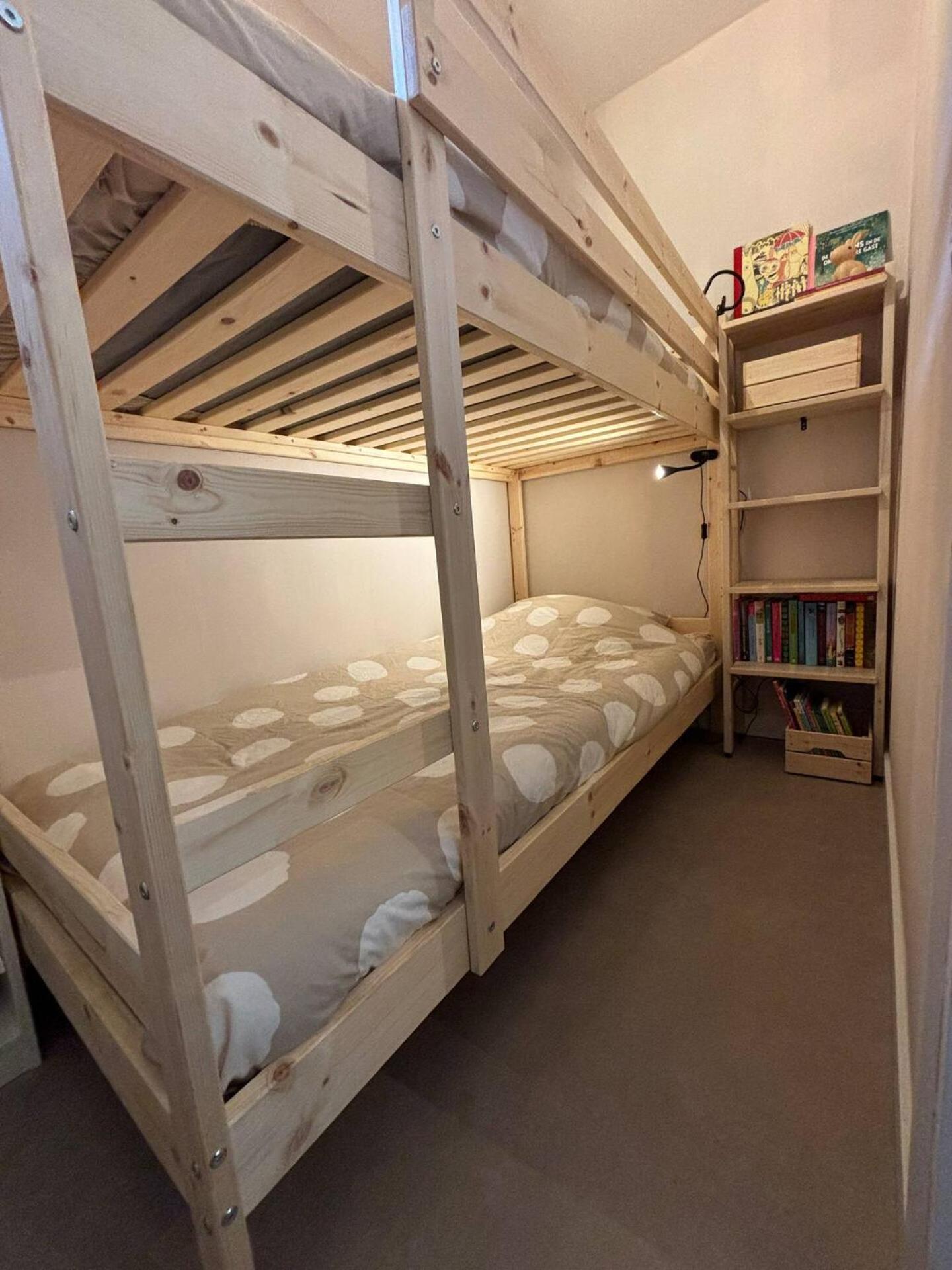 Bed&Breakfast Heerenveen Centrum met Privé Sauna en Jacuzzi Exterior foto